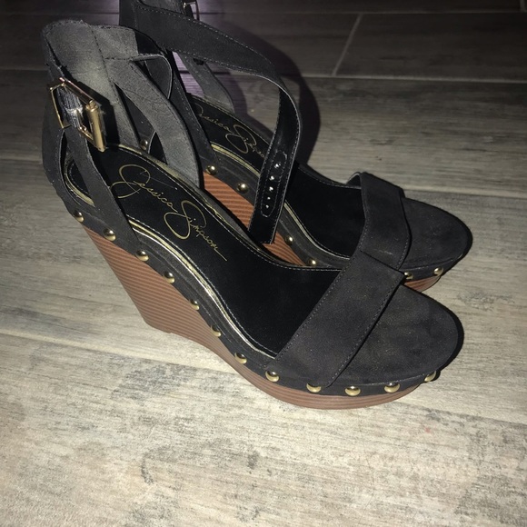 Jessica Simpson wedge heels size 6. Used condition. - Picture 4 of 6